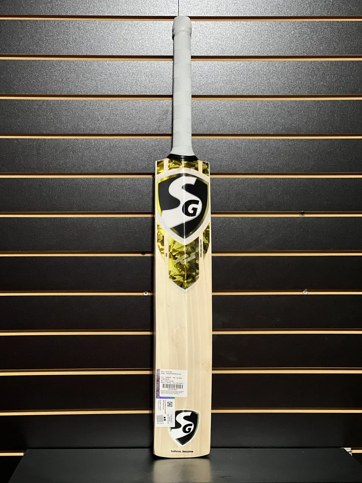 SG Savage Edition Cricket Bat